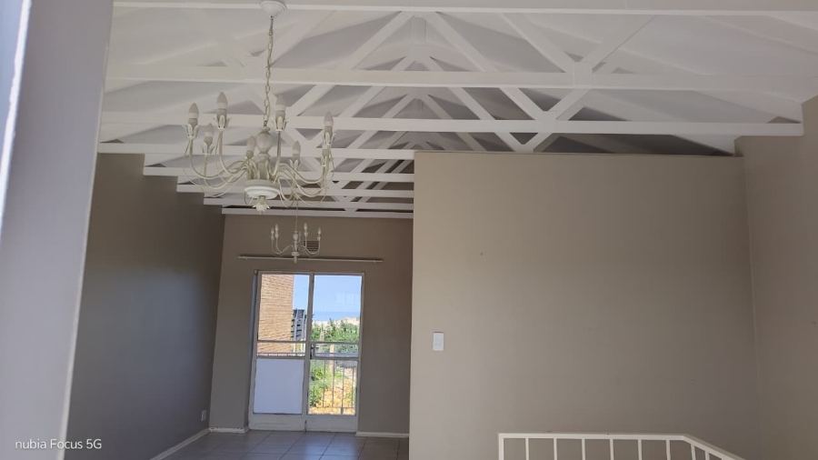 3 Bedroom Property for Sale in Paradise Beach Eastern Cape